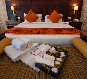 Free toiletries, hair dryer, slippers, towels - Rosewood Apartment Hotel (Haridwar)