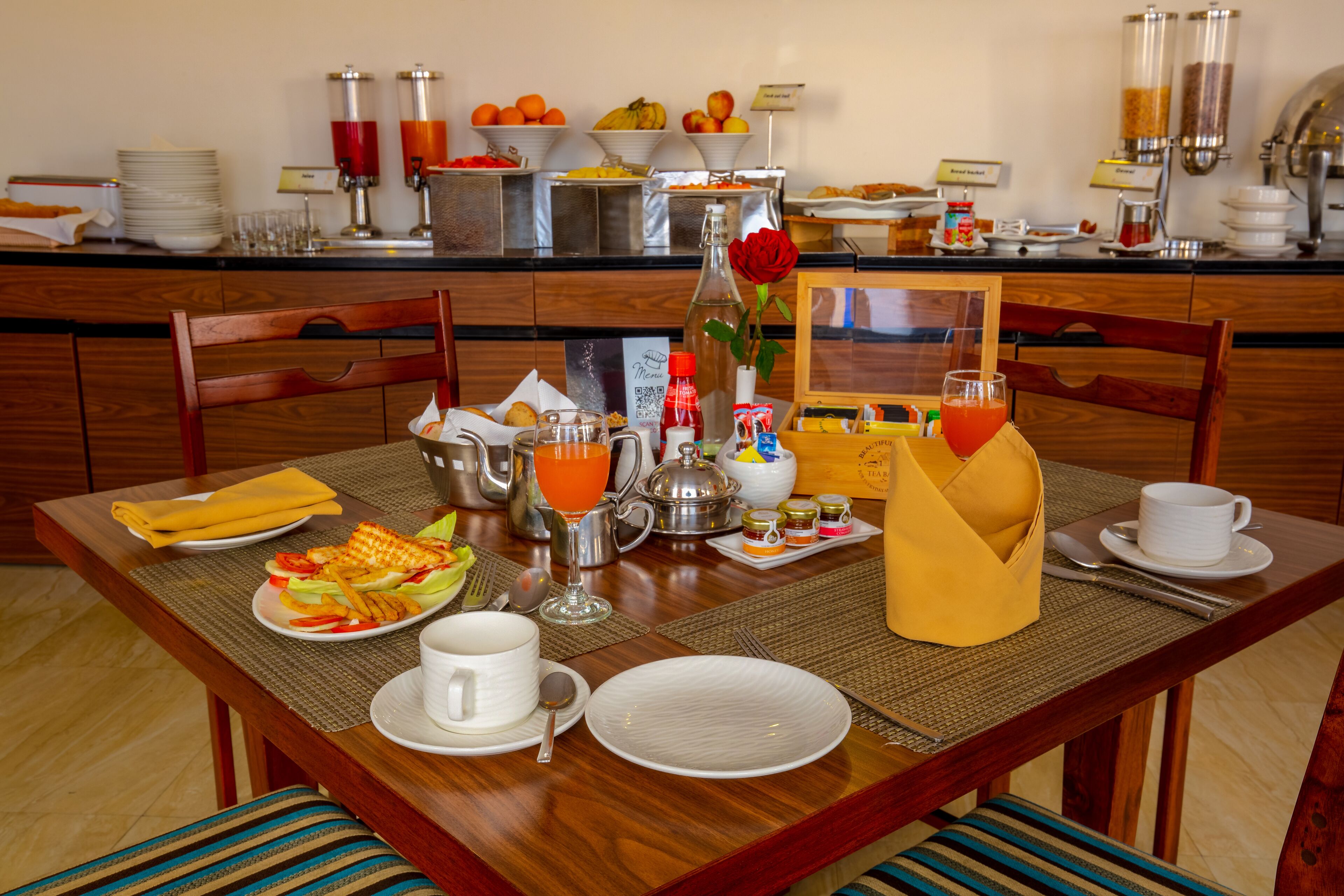 Free daily buffet breakfast 