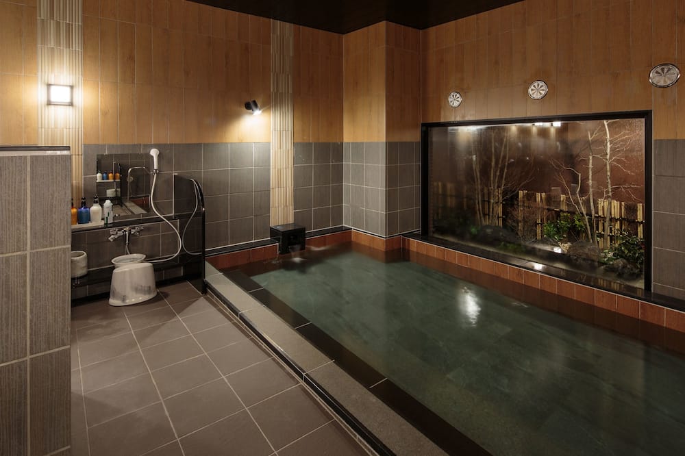 Hotel Route - Inn Takaoka Ekimae