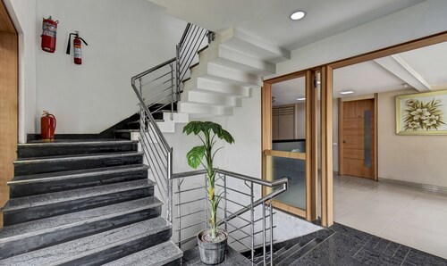 Treebo Admiral Suites New Usmanpura