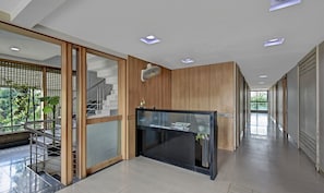 Reception - Treebo Admiral Suites New Usmanpura (Chhatrapati Sambhajinagar)