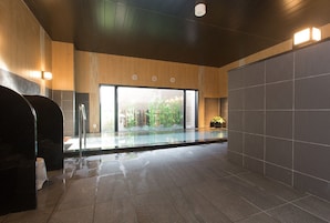 Baño termal público