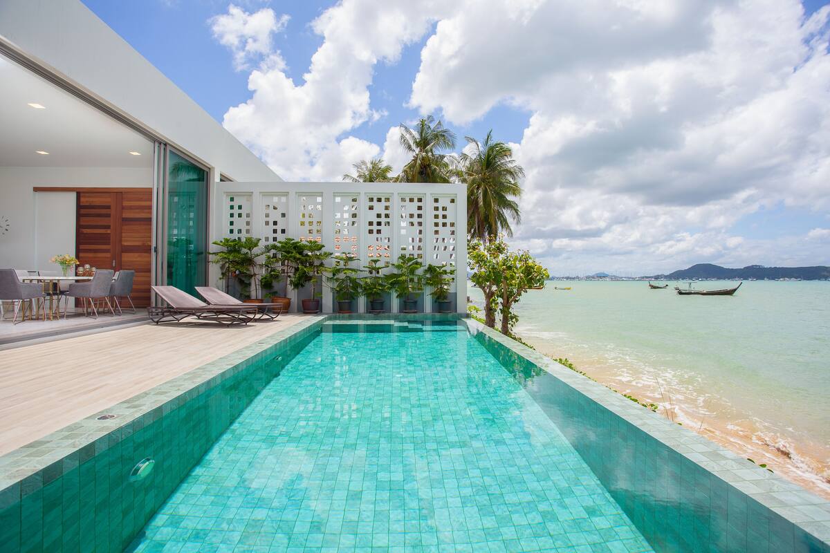 3-Bedroom Signature Beachfront Pool Villa | Safe på rommet, skrivebord og skrivebord for bærbar PC