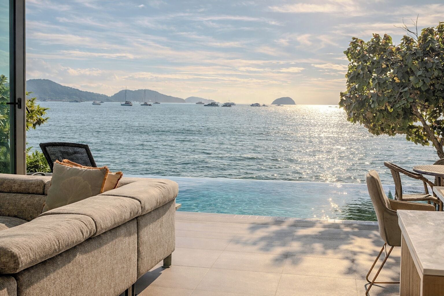 3-Bedroom Signature Beachfront Pool Villa | Coin séjour