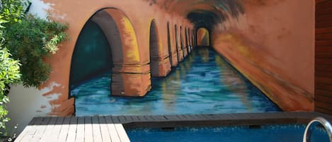 Piscine extérieure (ouverte en saison)