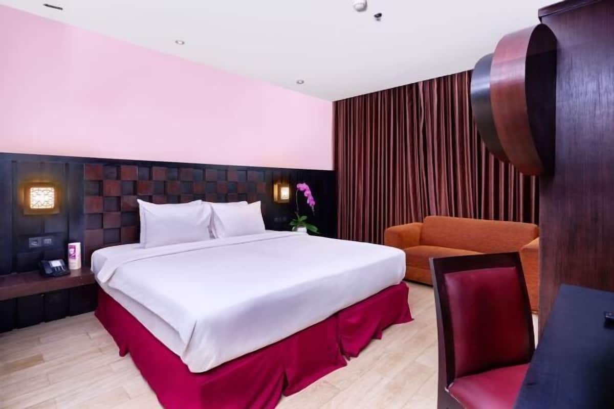 In-room safe, desk, blackout curtains, soundproofing