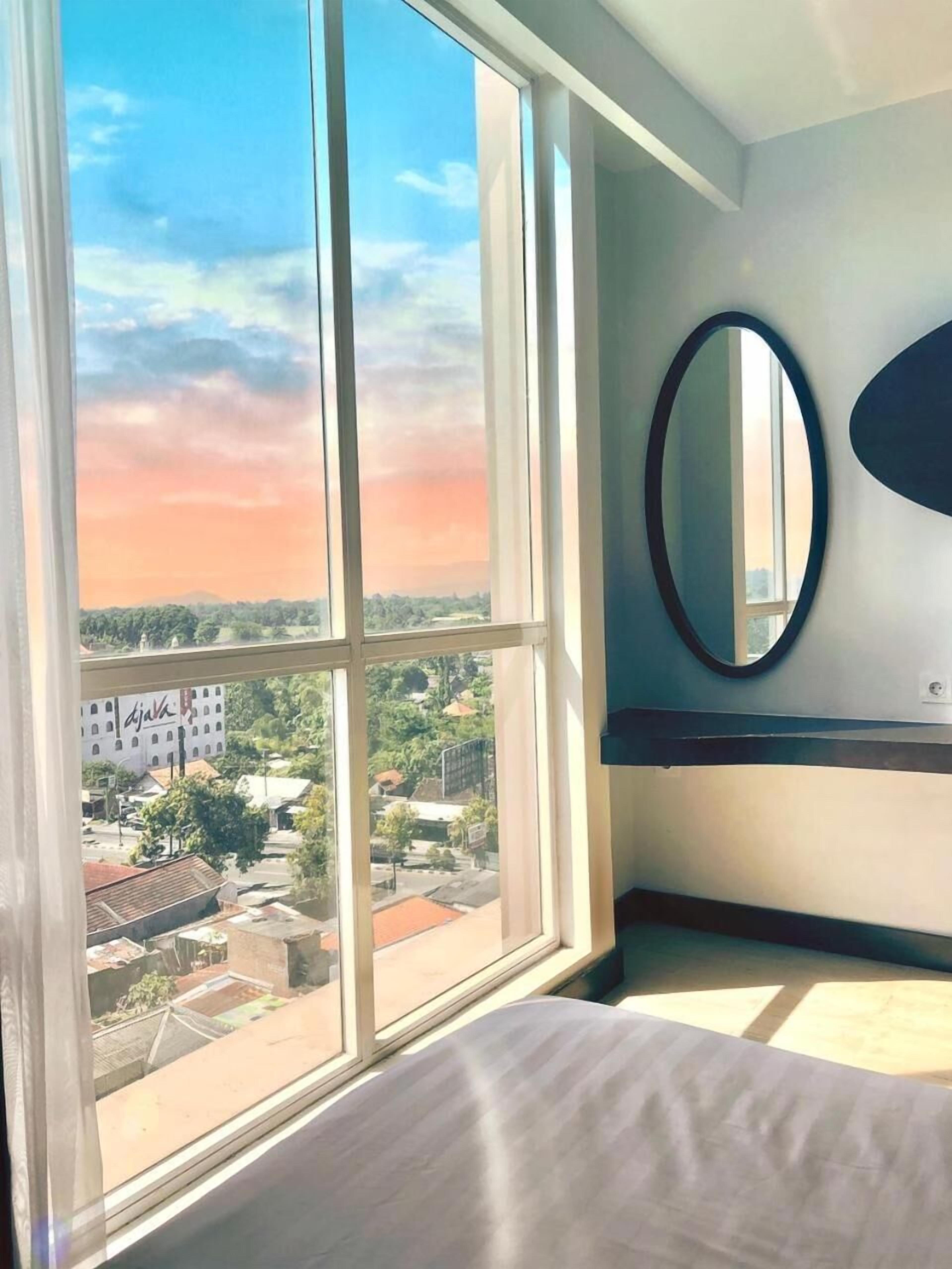 In-room safe, desk, blackout drapes, soundproofing