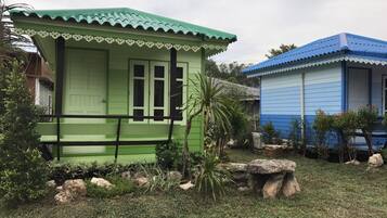 Minibar, in-room safe, free WiFi