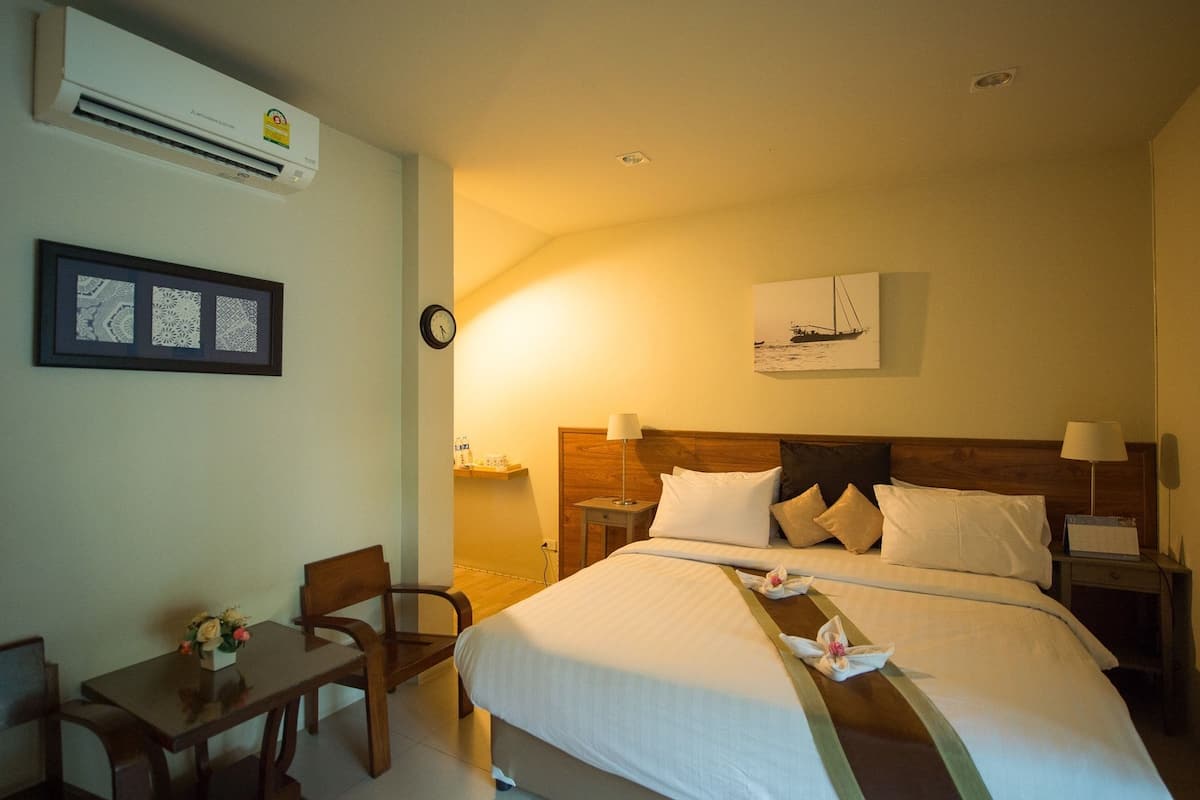 Sanrak Room | Minibar, free WiFi