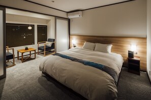 3 bedrooms, premium bedding, down comforters, in-room safe