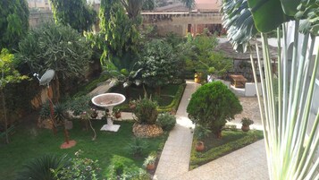 Ăreas de la propiedad