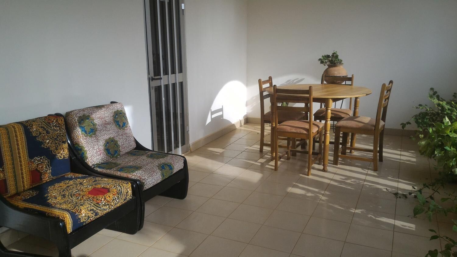 43-inch flat-screen tv with satellite channels, tv, streaming services