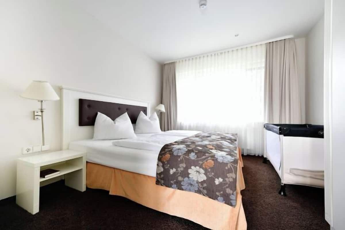 1 bedroom, minibar, in-room safe, desk