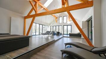 Couples treatment room(s), sauna, steam room, Turkish bath/hammam