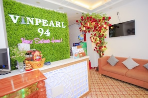 Quầy tiếp tân
