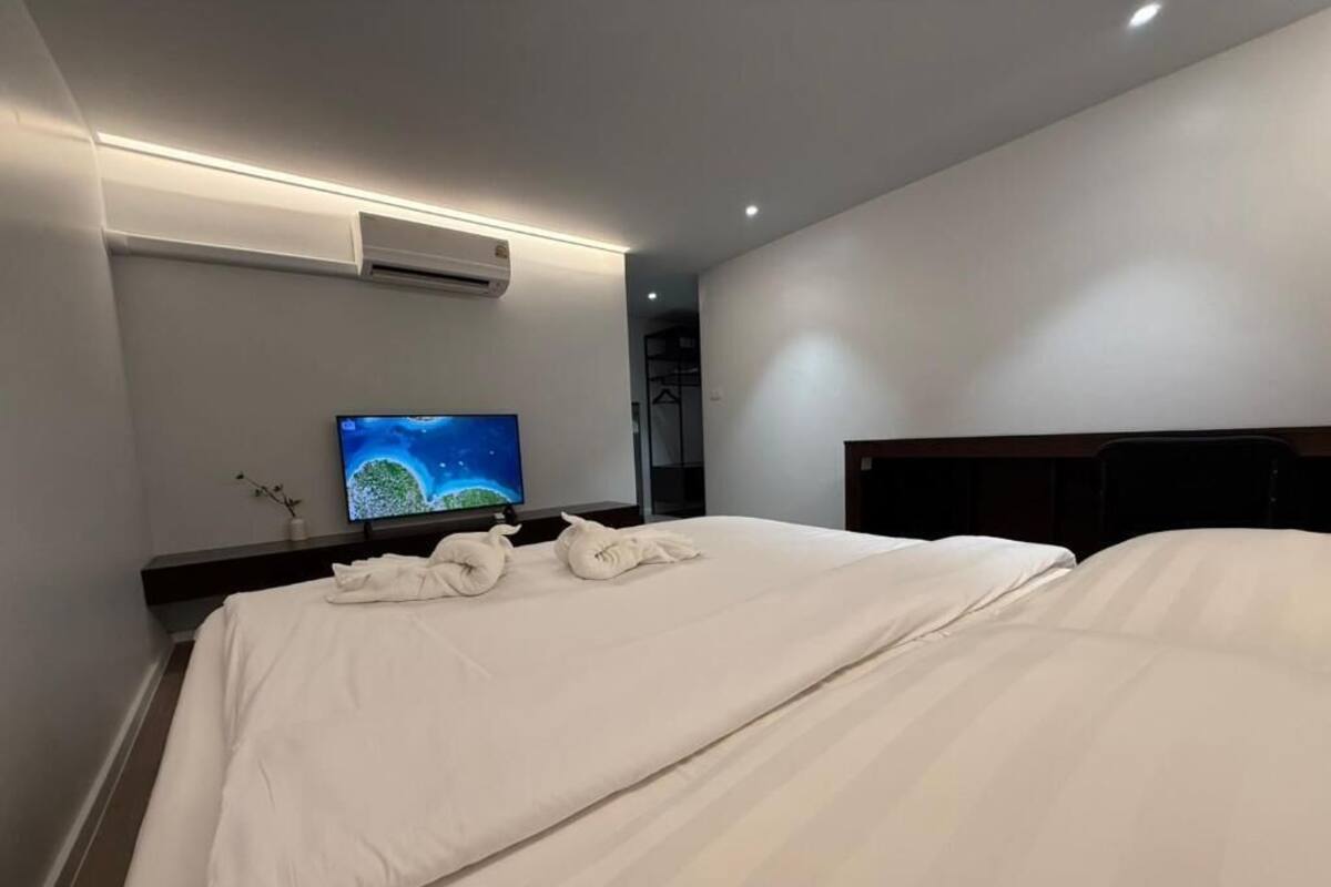 Standard Double Room | Free WiFi