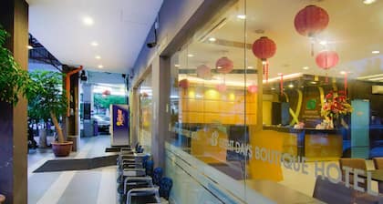 8 Days Boutique Hotel @ Mount Austin JB