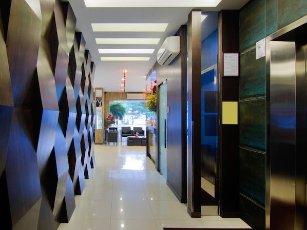 Interior - 8 Days Boutique Hotel @ Mount Austin JB (Johor Bahru)