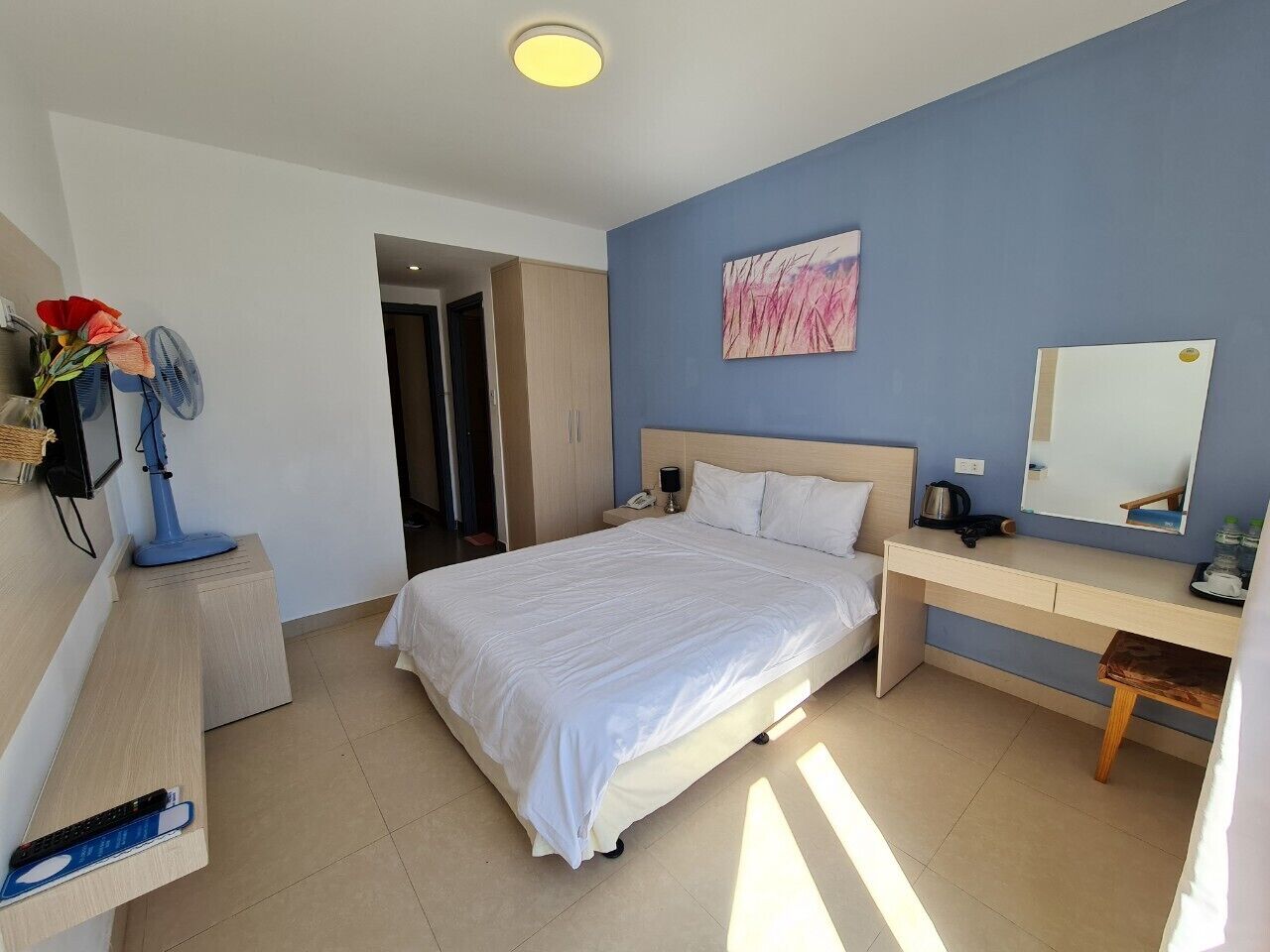Minibar, in-room safe, desk, soundproofing