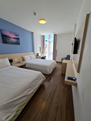Minibar, in-room safe, desk, soundproofing - Mille Fleurs Hotel (Da Lat)