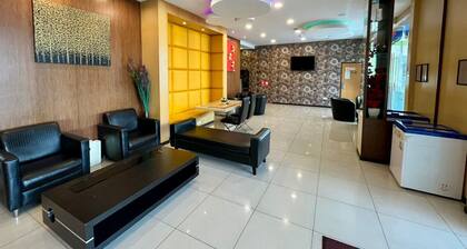 Eight Days Boutique Hotel