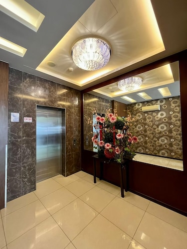 Eight Days Boutique Hotel