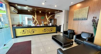Eight Days Boutique Hotel