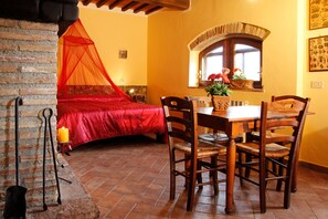 Comfort Studio, Kitchen, Garden View | Living area - Casale Vigna Carbona (Gavorrano)