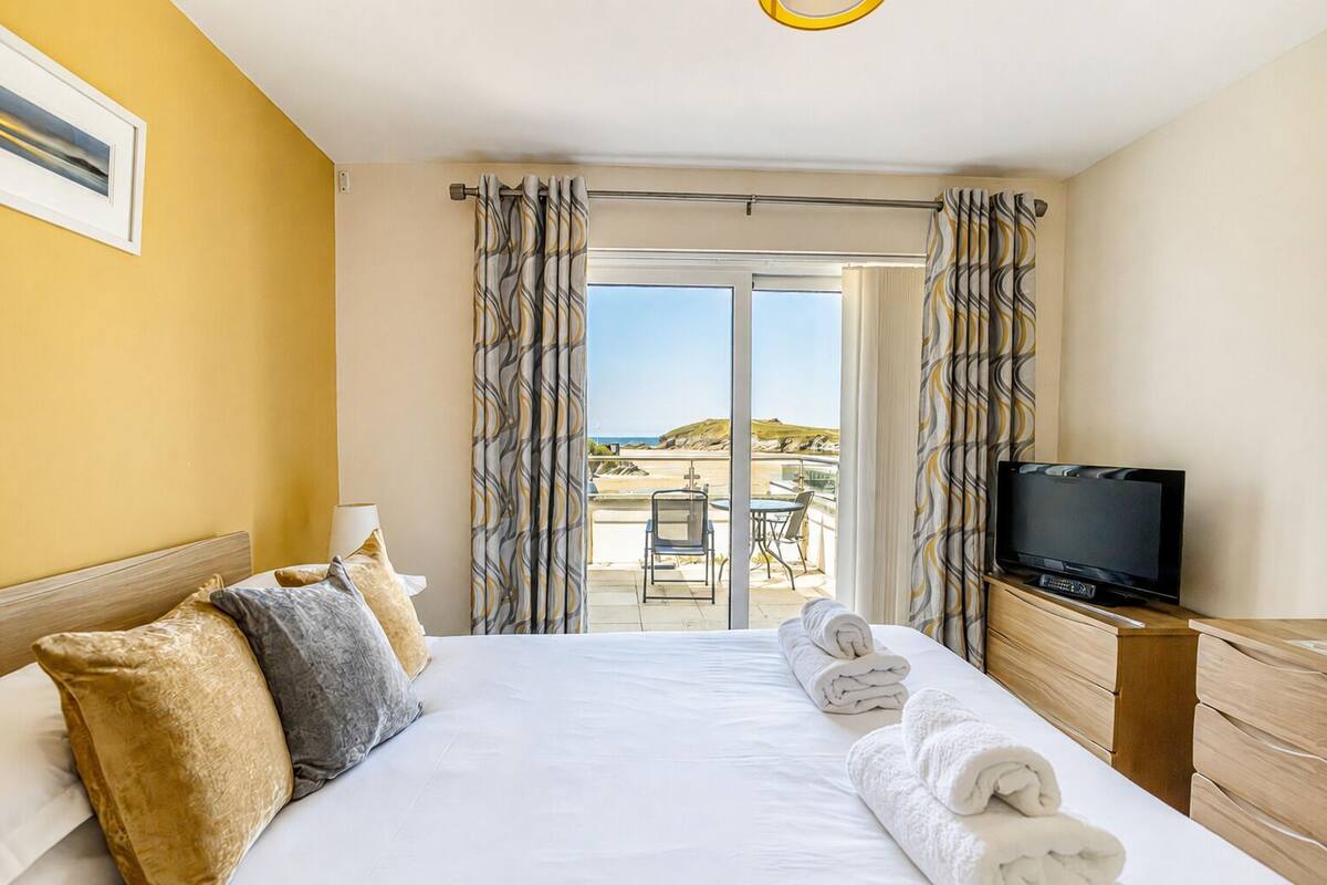 Appartement, uitzicht op zee | Een strijkplank/strijkijzer, gratis wifi, individueel gedecoreerd