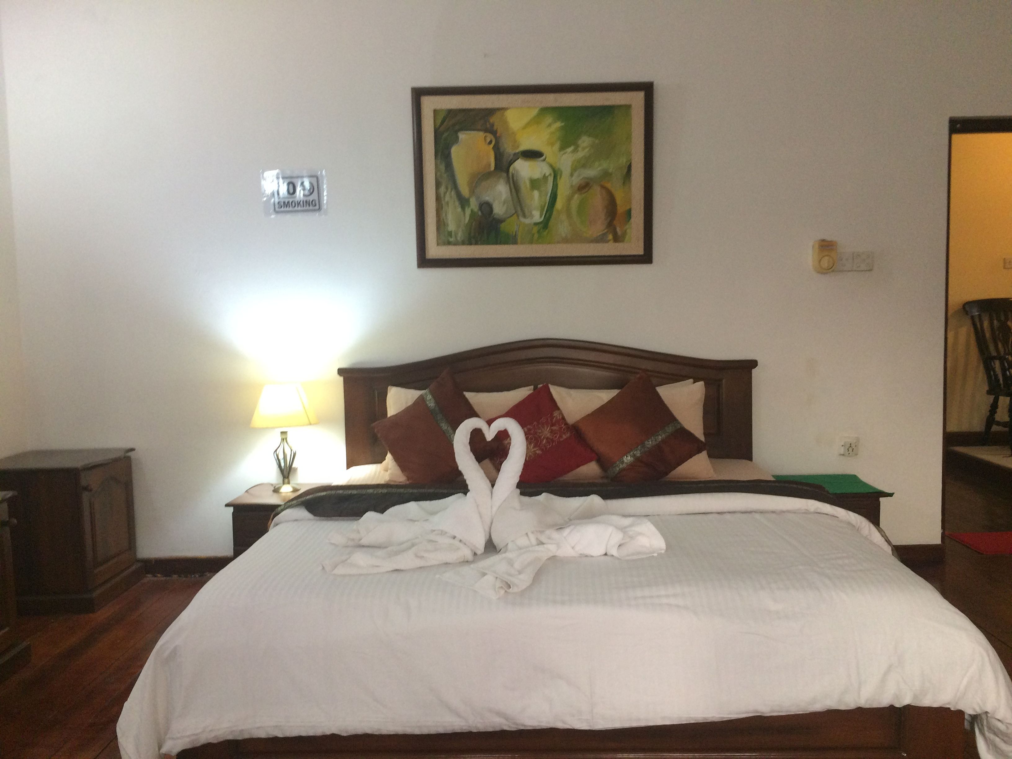 1 bedroom, premium bedding, minibar, desk