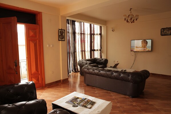 Lobby - 251 Budget Guest House (Addis Ababa)