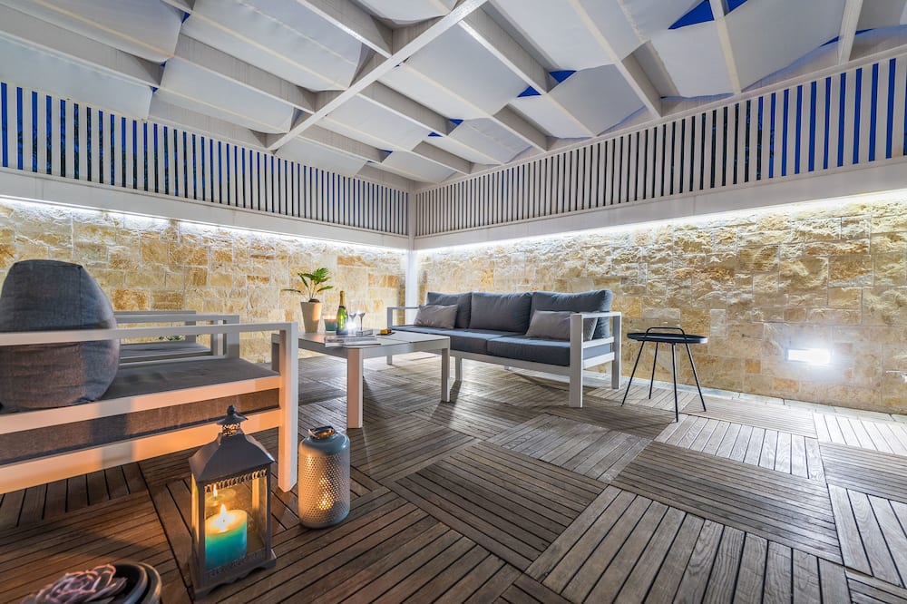 Apartments Villa Karla