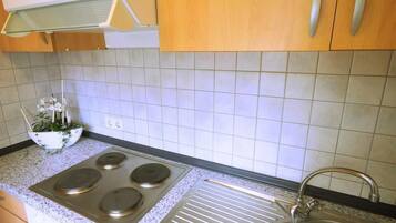 Apartment, 1 Schlafzimmer, Kochnische | Eigene Küche | Kühlschrank