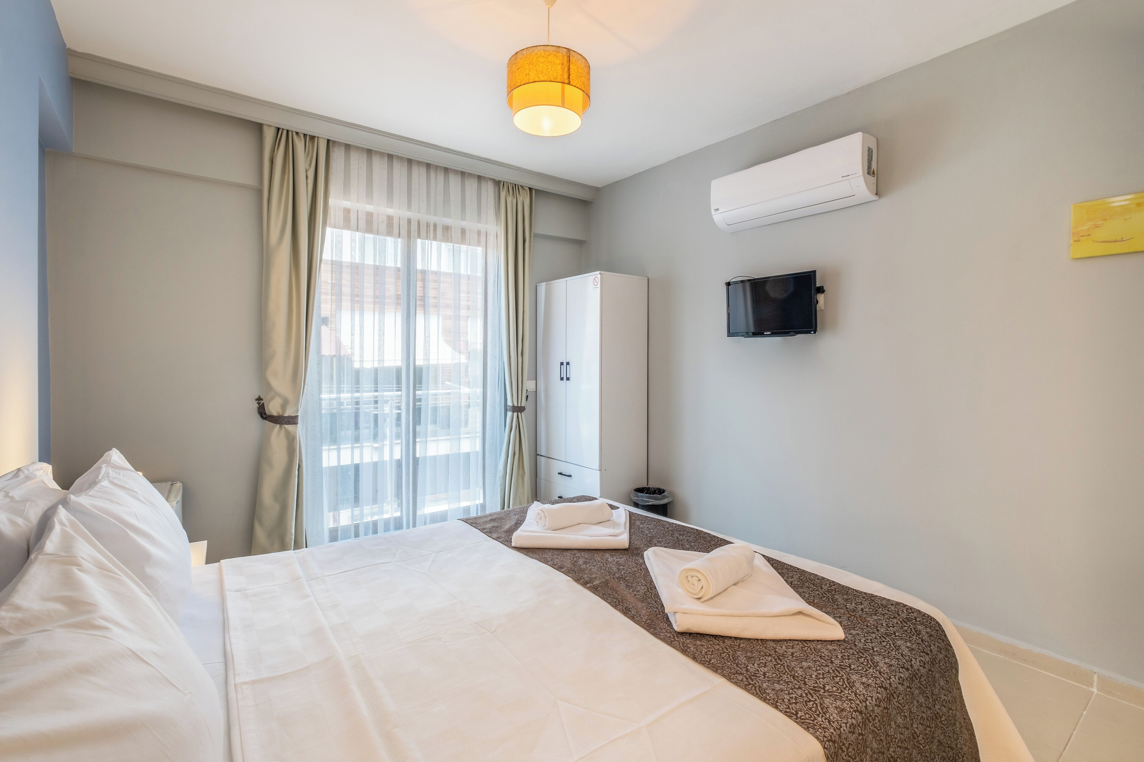 standard double room | 1 bedroom, minibar, free wifi, bed sheets