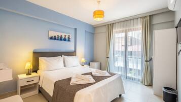 Premium bedding, minibar, free WiFi, bed sheets