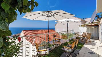 Appartement, 2 chambres, terrasse, vue mer | Terrasse/Patio