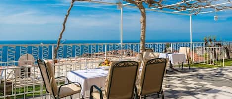 Appartement, 1 slaapkamer, terras, uitzicht op zee | Terras