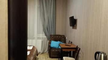 Soundproofing, free WiFi