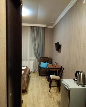 Soundproofing, free WiFi