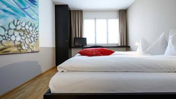 Literie hypoallergénique, couette en duvet d'oie, bureau