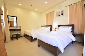 Superior Room | Desk, free WiFi, bed sheets