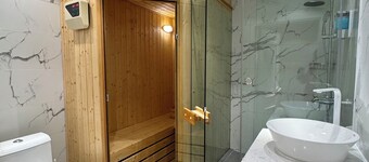 Mika Hotel