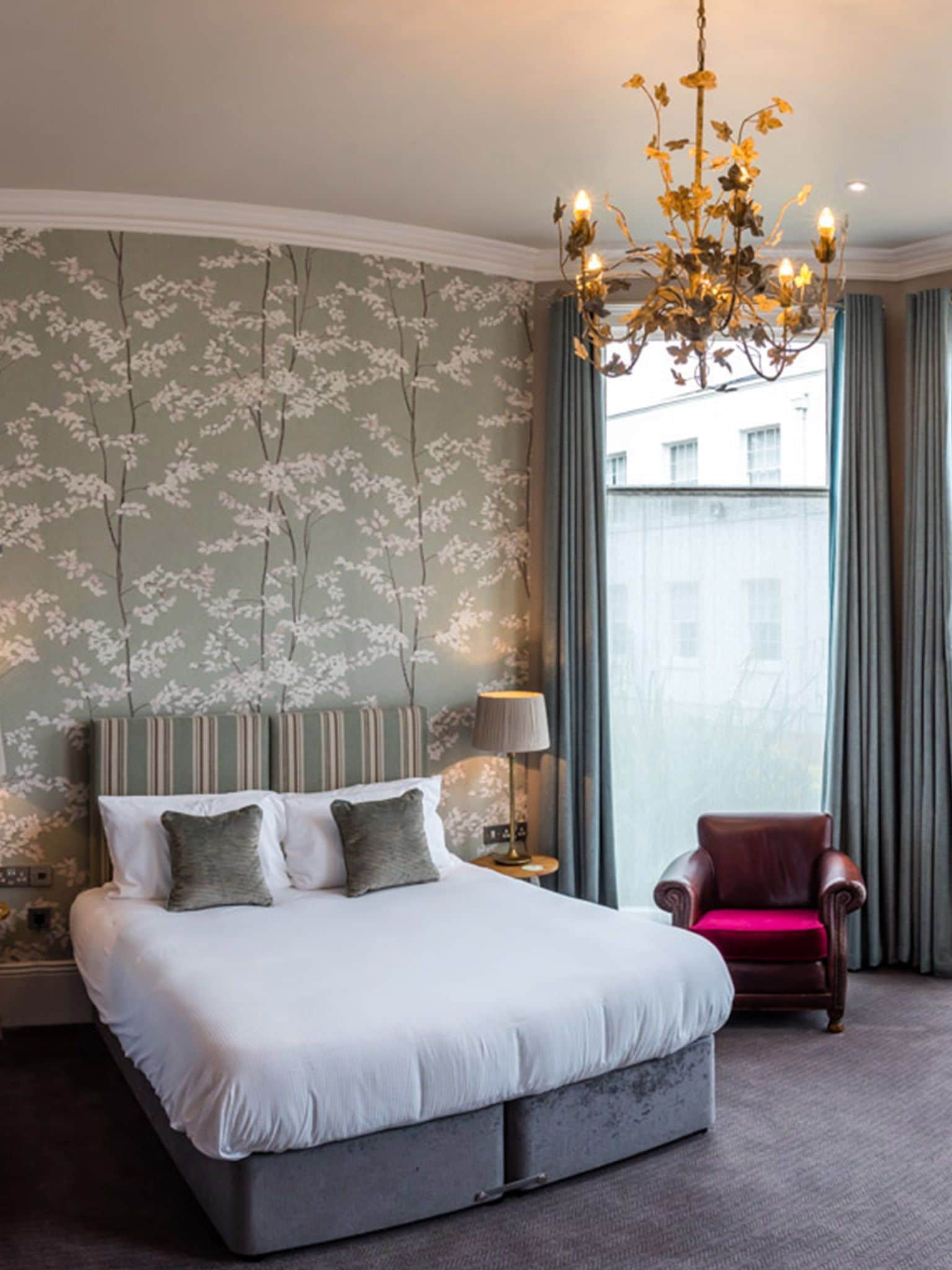 room, ground floor (double twin) | individually decorated, individually furnished, desk, iron/ironing board