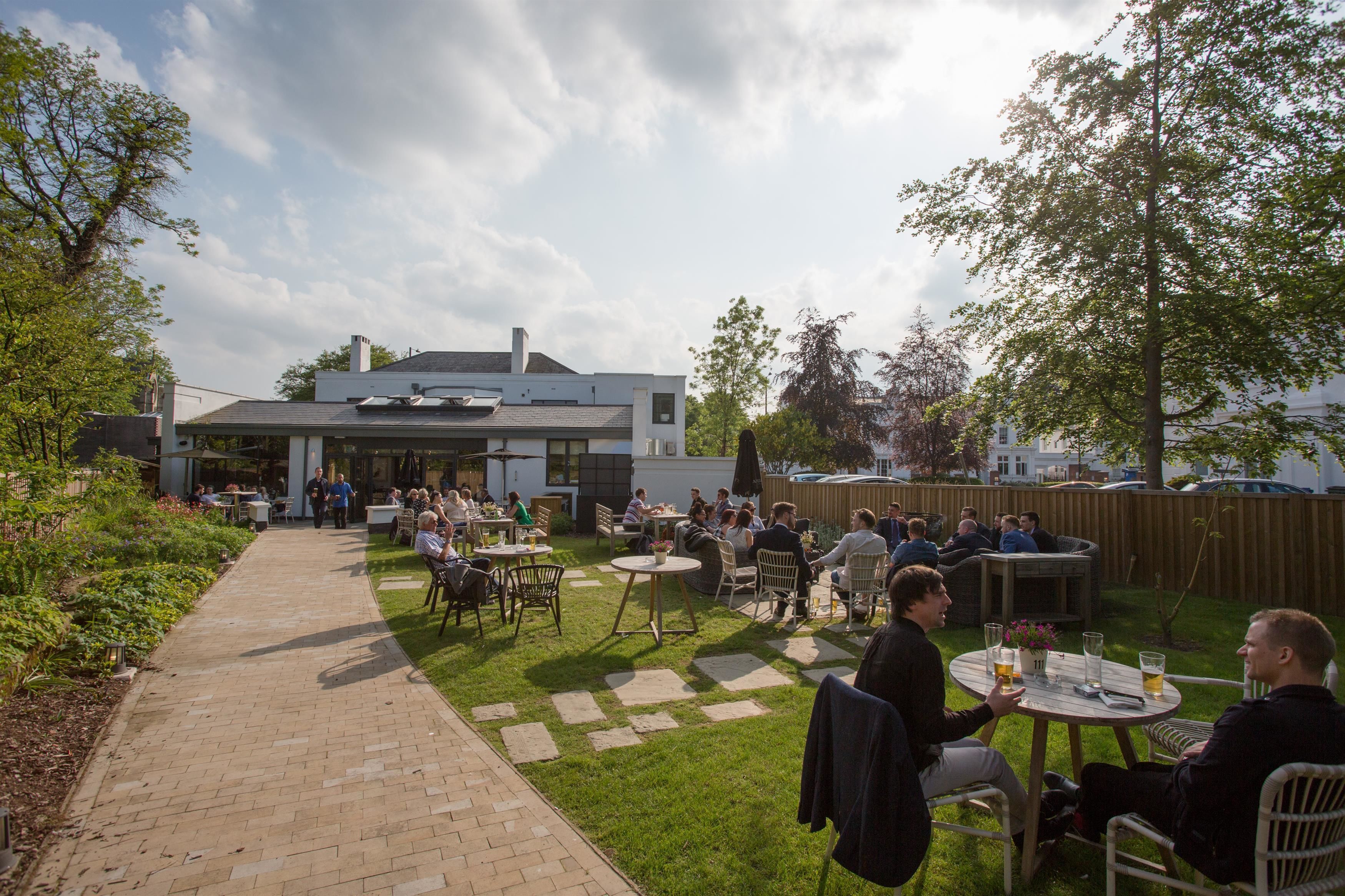 lunch and dinner served, british cuisine