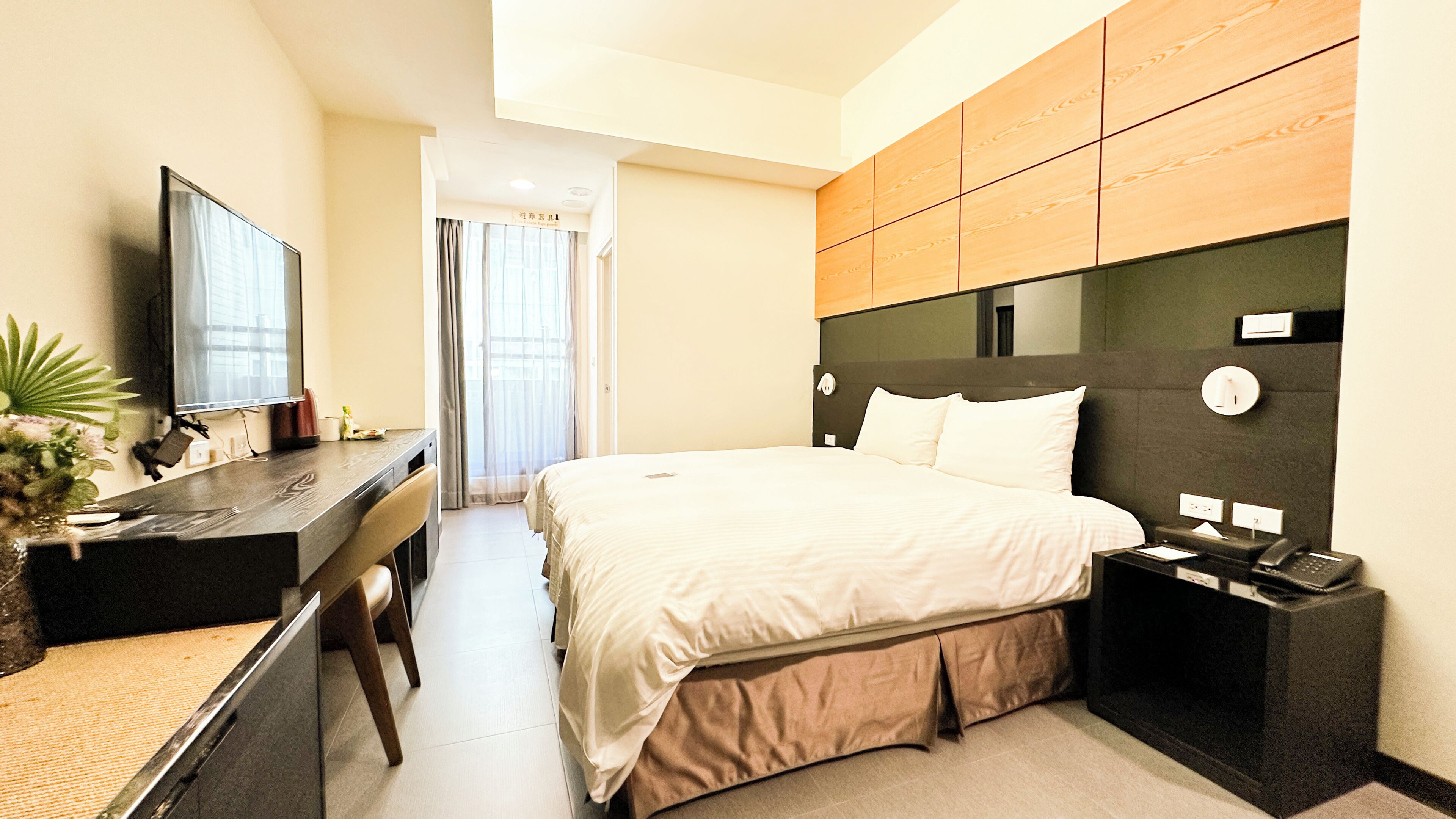 Down duvets, desk, blackout curtains, soundproofing