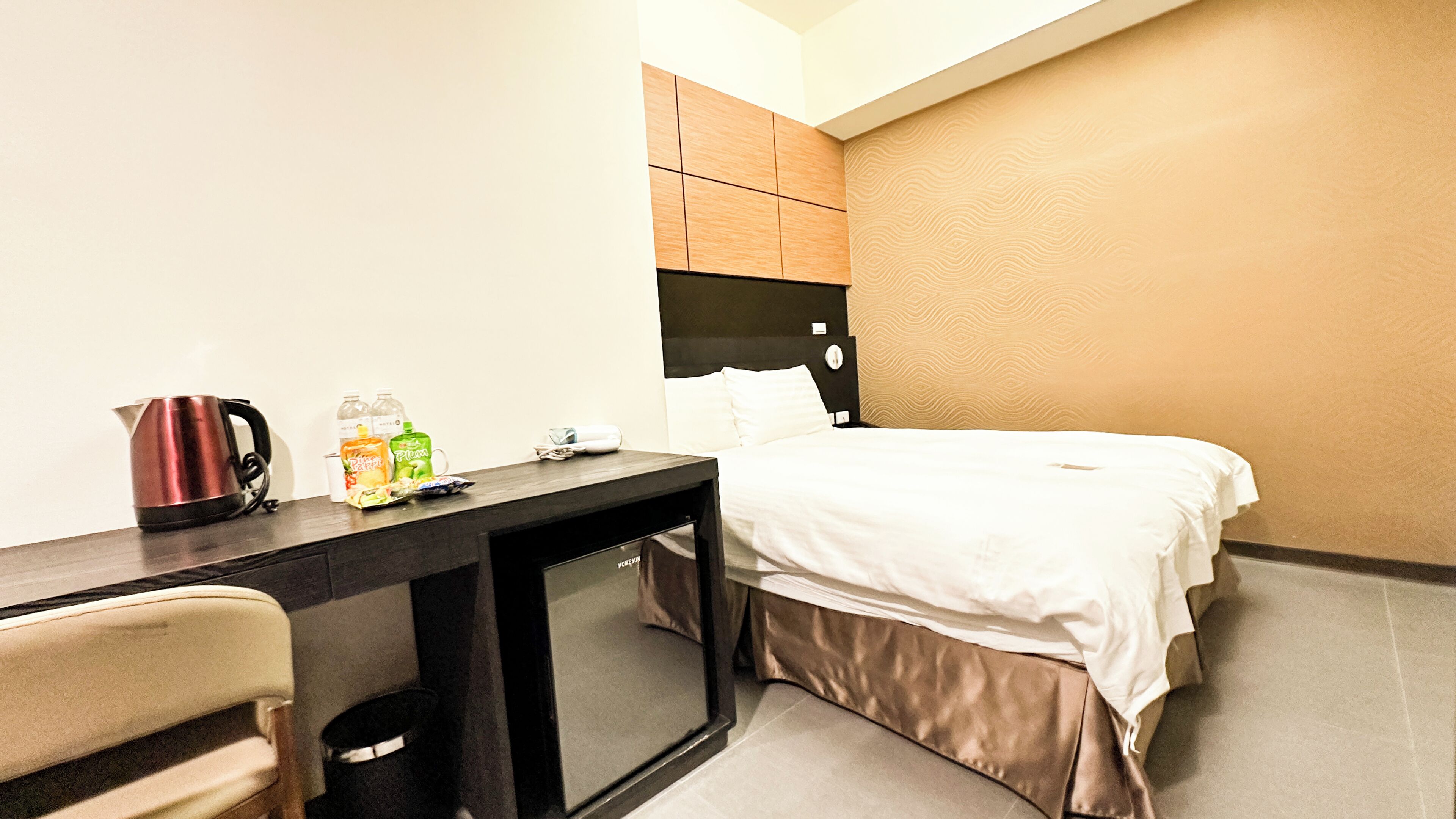 Standard Double Room | Down comforters, desk, blackout drapes, soundproofing