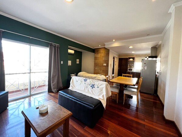 1 bedroom, down duvets, free WiFi, bed sheets