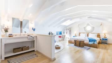 Ropa de cama de alta calidad y minibar con artículos gratuitos
