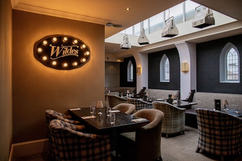 The Enniskillen Hotel and Motel