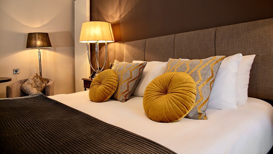 The Enniskillen Hotel and Motel